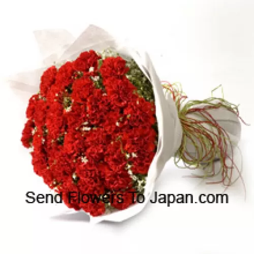 Bouquet de 37 oeillets rouges avec des garnitures saisonnières